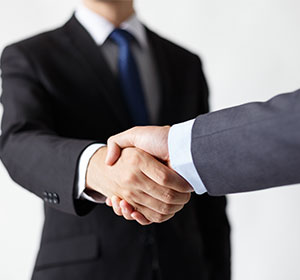 What do you need to pay attention to when using automatic oil press?